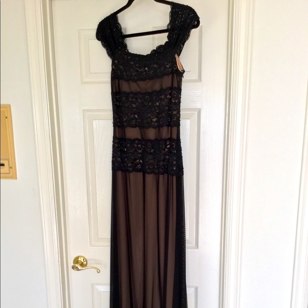 EVENING GOWN